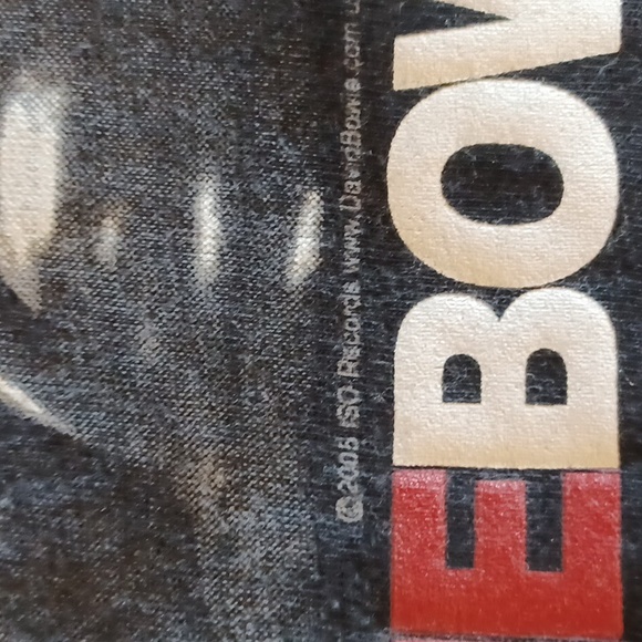 UC Large black tshirt 2005 David Bowie "changes one" - Picture 4 of 8